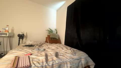 shurthingxx online show from 02/25/25, 06:09