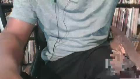 Snapshot of shy333 chatting on 01/13/25, 05:23 SHY333 online show from 01/13/25, 05:23