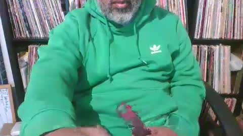 Snapshot of shy333 chatting on 01/14/25, 02:11 SHY333 online show from 01/14/25, 02:11