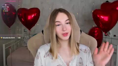 Snapshot of shy__polly chatting on 02/10/26, 12:15 Polly online show from 02/10/26, 12:15