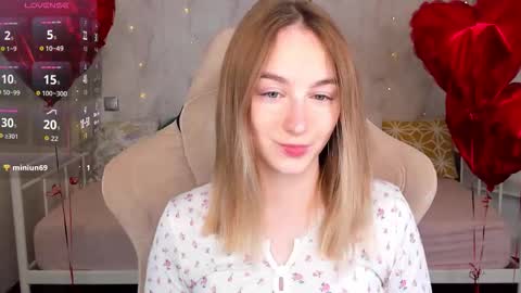 Snapshot of shy__polly chatting on 02/25/26, 12:09 Polly online show from 02/25/26, 12:09