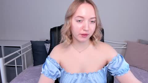 Snapshot of shy_annacutie chatting on 02/01/25, 06:21 Anna online show from 02/01/25, 06:21