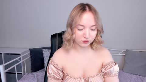 Snapshot of shy_annacutie chatting on 02/11/25, 06:08 Anna online show from 02/11/25, 06:08