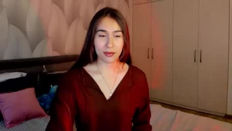 Mika online show from 11/24/25, 03:17