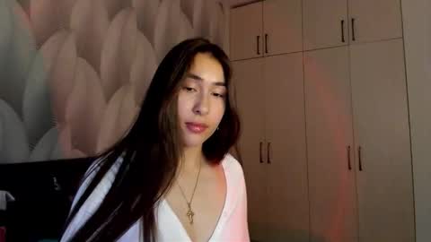 Mika online show from 12/05/25, 03:48