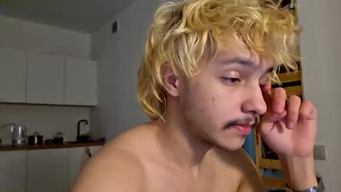 your shy boy online show from 01/06/26, 05:05