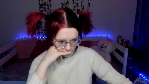 shy_elina01 online show from 11/13/25, 09:08