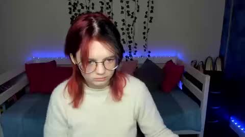 shy_elina01 online show from 11/21/25, 10:36