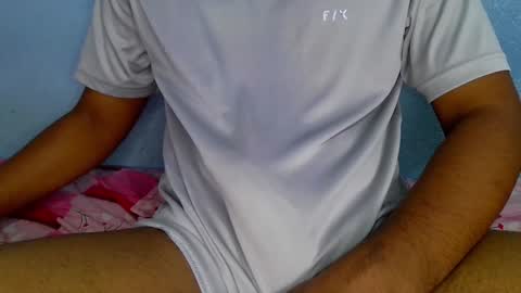 Snapshot of shy_eyes_ chatting on 12/06/24, 09:21 shyeyes online show from 12/06/24, 09:21