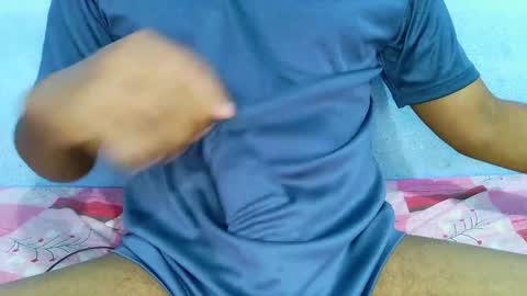 Snapshot of shy_eyes_ chatting on 02/04/25, 03:04 shyeyes online show from 02/04/25, 03:04