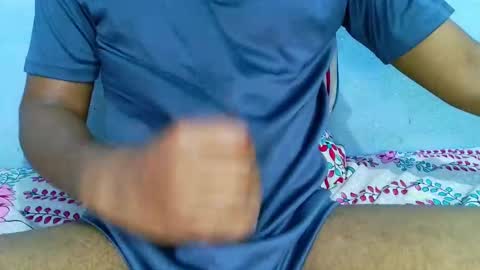 Snapshot of shy_eyes_ chatting on 02/18/25, 02:38 shyeyes online show from 02/18/25, 02:38