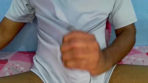 Snapshot of shy_eyes_ chatting on 02/28/25, 03:04 shyeyes online show from 02/28/25, 03:04