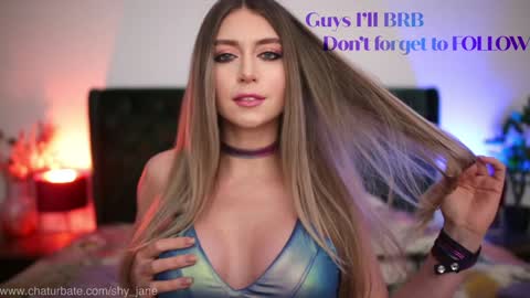 Snapshot of shy_jane chatting on 12/17/25, 08:42 Jane online show from 12/17/25, 08:42