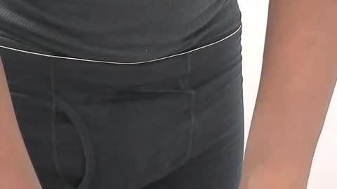 Snapshot of shy_little chatting on 10/30/25, 05:42 shy little online show from 10/30/25, 05:42