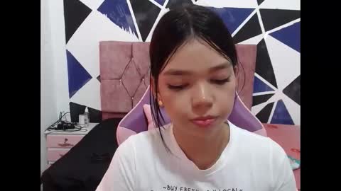 luna online show from 10/17/25, 03:47