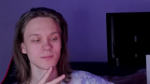 Snapshot of shy_nny chatting on 09/20/25, 11:11 Mark online show from 09/20/25, 11:11