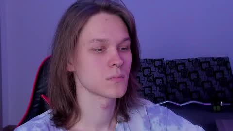 Snapshot of shy_nny chatting on 09/30/25, 10:09 Mark online show from 09/30/25, 10:09