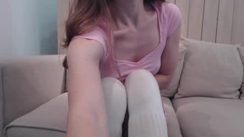 Snapshot of shy_schoolgirl_ chatting on 01/24/25, 12:31 shy_schoolgirl_ online show from 01/24/25, 12:31