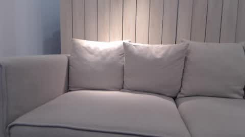 Snapshot of shy_schoolgirl_ chatting on 01/24/25, 06:35 shy_schoolgirl_ online show from 01/24/25, 06:35