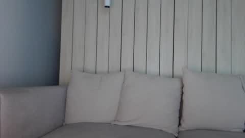 Snapshot of shy_schoolgirl_ chatting on 01/27/25, 09:44 shy_schoolgirl_ online show from 01/27/25, 09:44