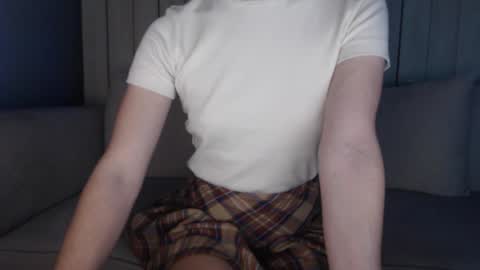 Snapshot of shy_schoolgirl_ chatting on 02/07/25, 11:55 shy_schoolgirl_ online show from 02/07/25, 11:55