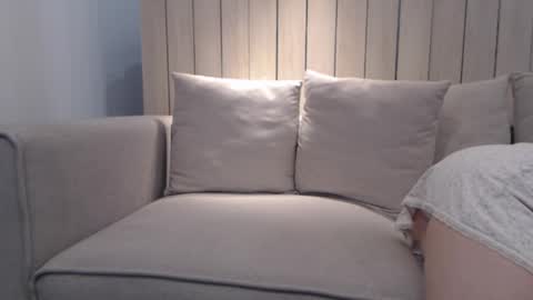 Snapshot of shy_schoolgirl_ chatting on 02/09/25, 06:05 shy_schoolgirl_ online show from 02/09/25, 06:05