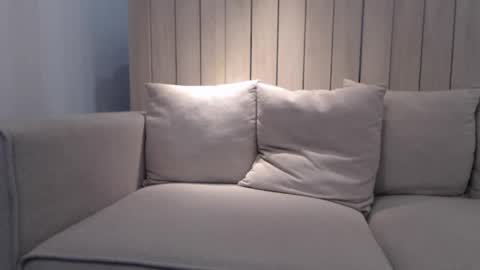 Snapshot of shy_schoolgirl_ chatting on 02/18/25, 04:37 shy_schoolgirl_ online show from 02/18/25, 04:37