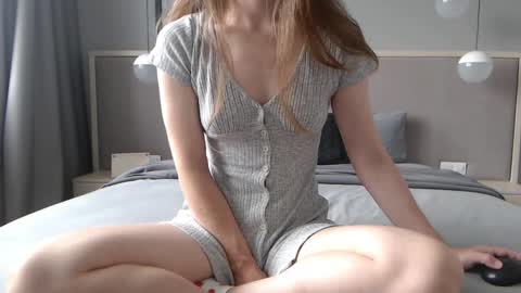 Snapshot of shy_schoolgirl_ chatting on 09/12/25, 09:09 shy_schoolgirl_ online show from 09/12/25, 09:09