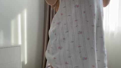 Snapshot of shy_schoolgirl_ chatting on 03/08/26, 08:18 shy_schoolgirl_ online show from 03/08/26, 08:18