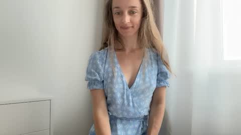 Snapshot of shy_schoolgirl_ chatting on 07/04/26, 08:53 shy_schoolgirl_ online show from 07/04/26, 08:53