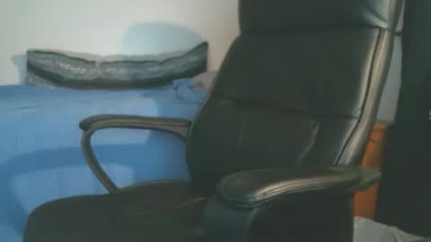 shyboyhugecum2020 online show from 04/07/26, 03:18