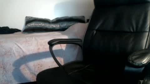 shyboyhugecum2020 online show from 07/21/26, 01:30