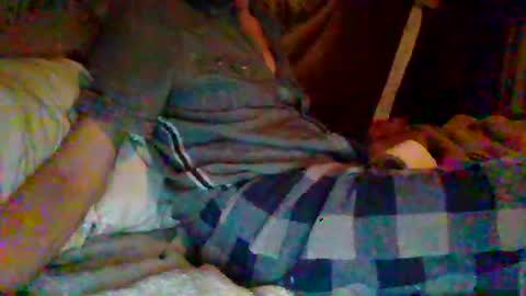 Snapshot of shyboyjohnnie chatting on 02/21/25, 12:06 shyboyjohnnie online show from 02/21/25, 12:06