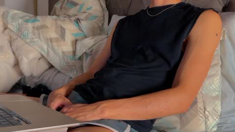 Snapshot of shydude666 chatting on 03/05/25, 09:59 shydude666 online show from 03/05/25, 09:59