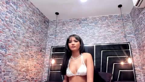 Snapshot of shyelenax chatting on 05/16/26, 07:34 ELENA online show from 05/16/26, 07:34