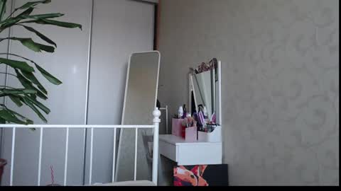 Snapshot of shyevaa chatting on 07/14/26, 10:21 Eva online show from 07/14/26, 10:21