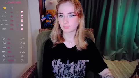 Effie online show from 11/19/25, 10:37