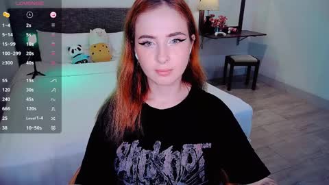 Effie online show from 04/08/26, 06:02