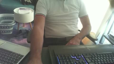 shyfrenchcock online show from 06/01/26, 12:29