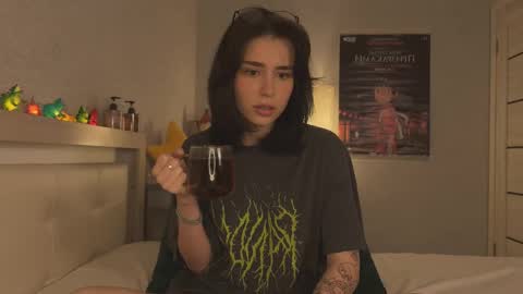 shygaze online show from 11/16/25, 10:37