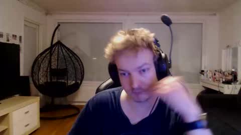 shyguyz96 online show from 06/04/26, 11:11