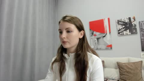 Snapshot of shyly_lisa chatting on 05/30/26, 01:46 shyly_lisa online show from 05/30/26, 01:46