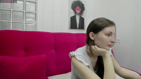 Snapshot of shyly_lisa chatting on 06/03/26, 01:30 shyly_lisa online show from 06/03/26, 01:30
