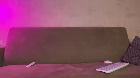 Amelia online show from 02/13/26, 07:10