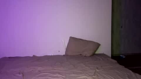 Snapshot of shyredstar chatting on 12/17/24, 02:22 Tom and Betty online show from 12/17/24, 02:22