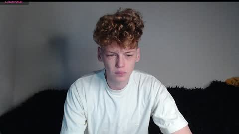 Snapshot of shyredstar chatting on 01/15/25, 06:01 Tom and Betty online show from 01/15/25, 06:01