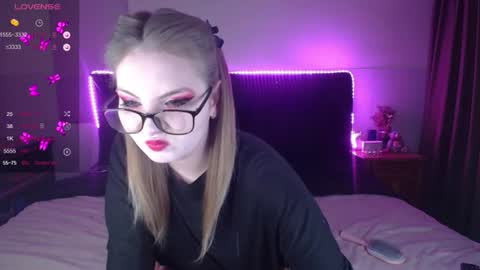 Snapshot of shysweetrish chatting on 06/09/26, 12:00 shysweetrish online show from 06/09/26, 12:00