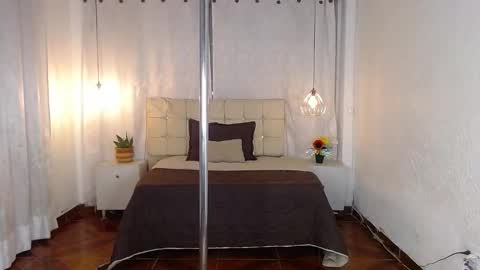 Snapshot of shyvibes_ chatting on 12/28/24, 08:58 CALL ME  CHARLOTTE online show from 12/28/24, 08:58