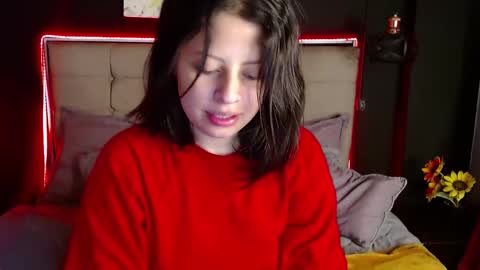 Snapshot of shyvibes_ chatting on 02/05/25, 09:29 CALL ME  CHARLOTTE online show from 02/05/25, 09:29