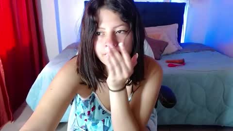 Snapshot of shyvibes_ chatting on 02/19/25, 06:43 CALL ME  CHARLOTTE online show from 02/19/25, 06:43